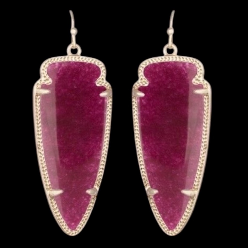 Kendra Scott Skylar Arrowhead Gold Earrings in Pink Onyx